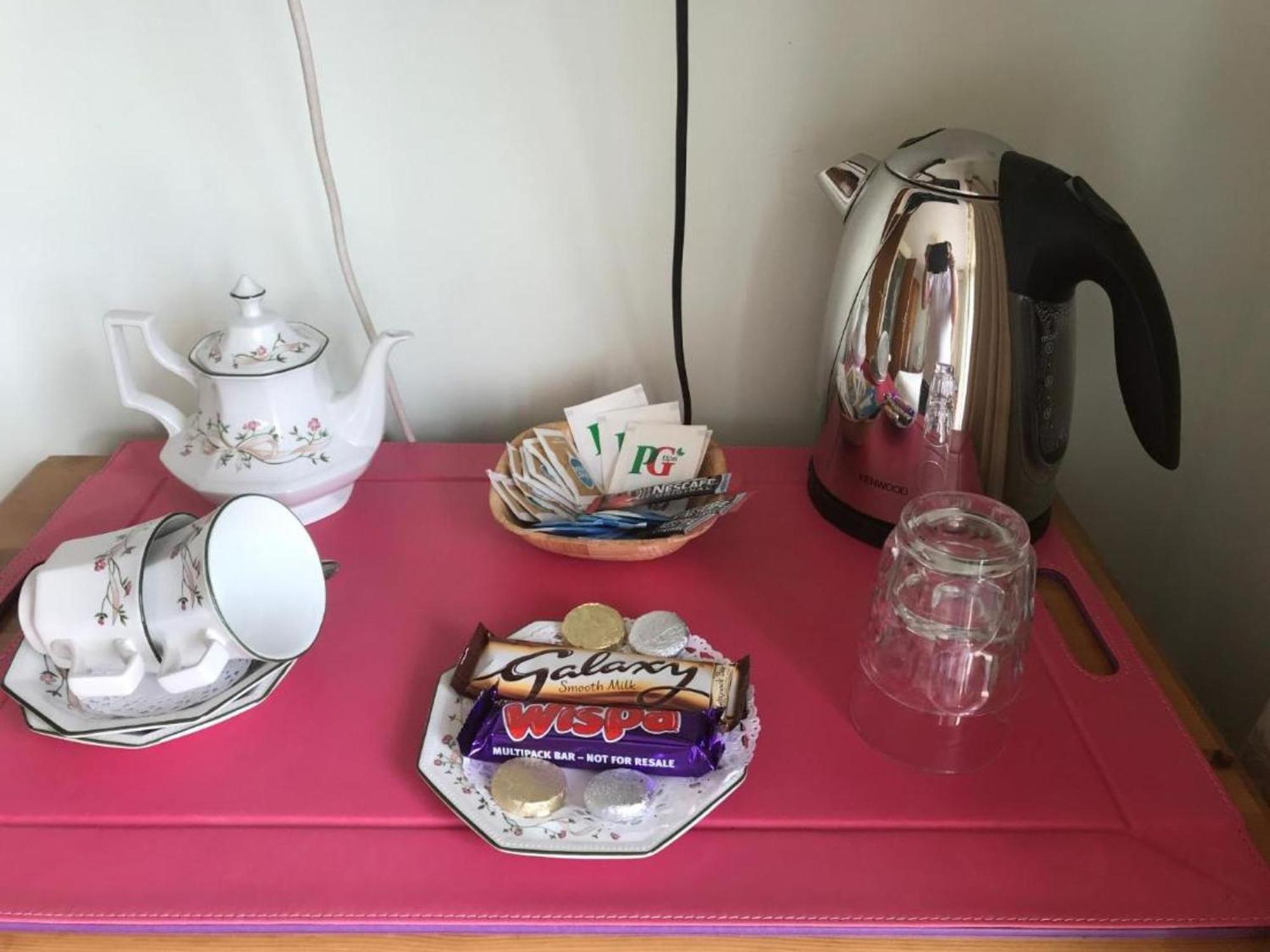 Room In Guest Room - Orchard Manor, Fore Street, Probus Truro Bagian luar foto