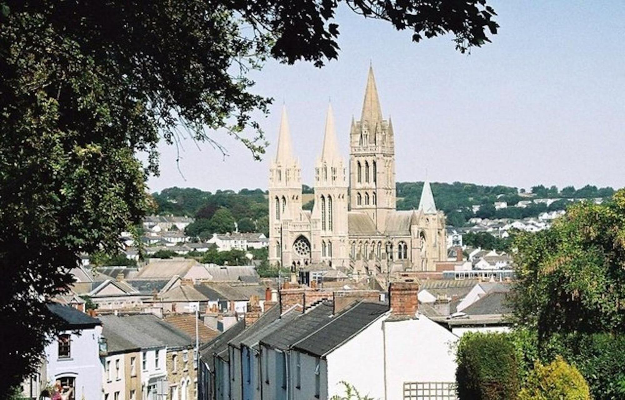 Room In Guest Room - Orchard Manor, Fore Street, Probus Truro Bagian luar foto